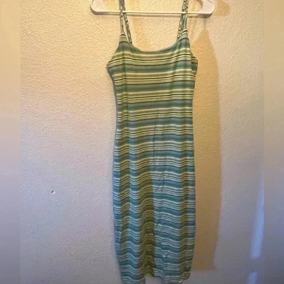 Dresses & Skirts - Maxi stripped dress